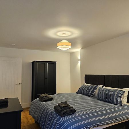 Spacious Modern 2-Bed Parking & Wi-Fi & 65"Oled Bristol Exteriér fotografie