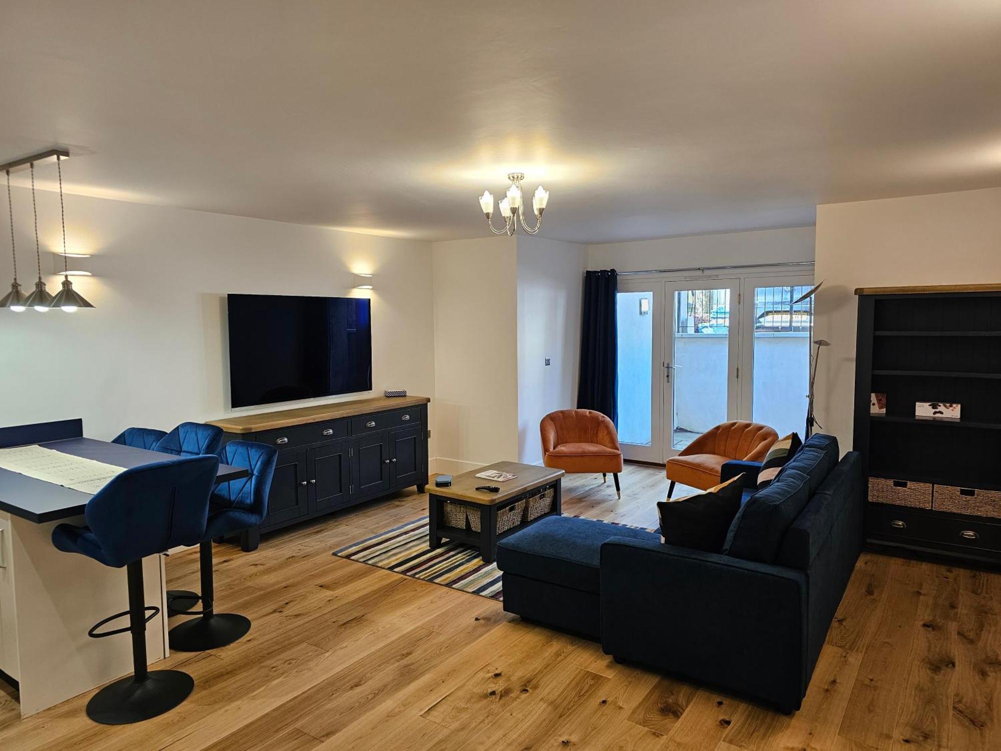 Spacious Modern 2-Bed Parking & Wi-Fi & 65"Oled Bristol Exteriér fotografie